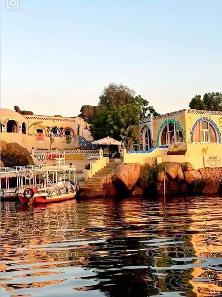Village Bissaou & Jebel el-Silsila